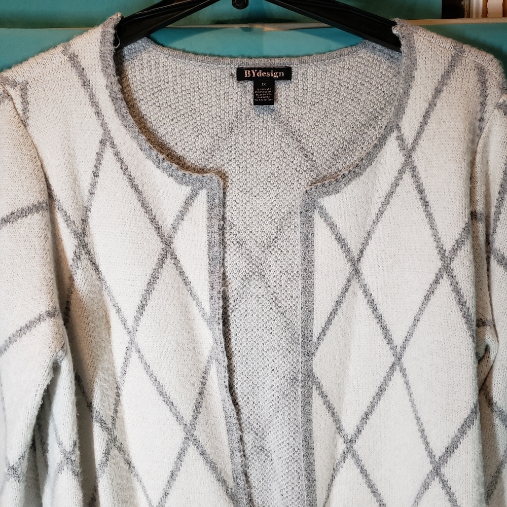 White/Grey Cardigan - Picture 2 of 4
